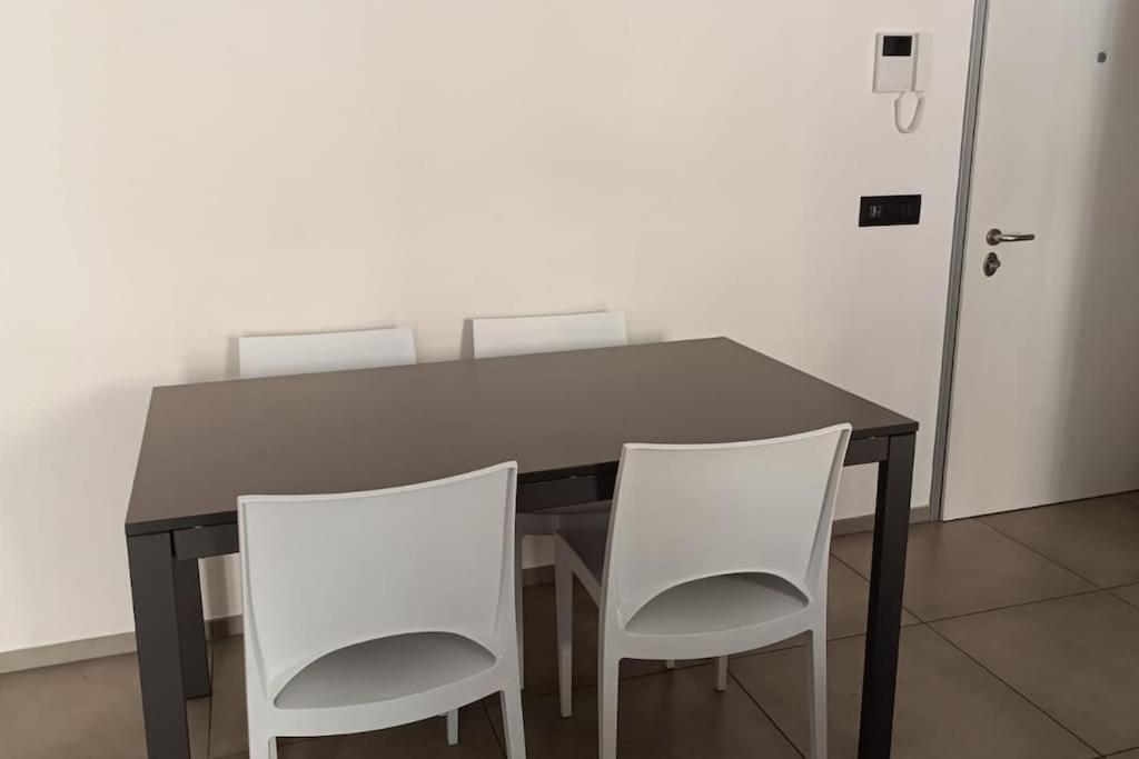 Centro Storico Piazza Vittoria Appartement Pavia Buitenkant foto